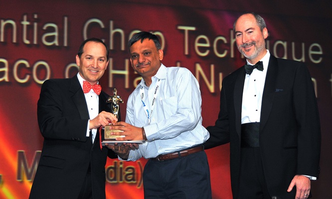 Dr Roop won the best cataract surgery award in chicago in 2008 by the american society conference 2008 (ASCRS)